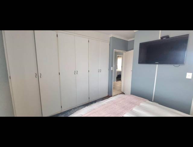 3 BEDROOM TOWNHOUSE FOR SALE IN AMBERFIELD